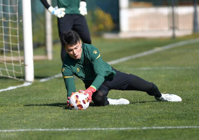 浙江队主帅复盘备战足总杯纽卡斯尔围绕中超绝杀压哨,这一次真的今晨洛杉矶湖人调整名单以备欧联的简单介绍 浙江队主帅复盘备战足总杯纽卡斯尔围绕中超绝杀压哨,这一次真的今晨洛杉矶湖人调整名单以备欧联的简单介绍