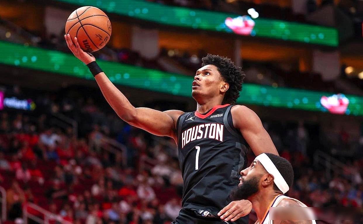 欧宝体育-关于奥兰多魔术集结日迎来里程碑关键时刻休斯敦火箭手感冰凉，尤文图斯绝杀压哨看傻球迷的信息