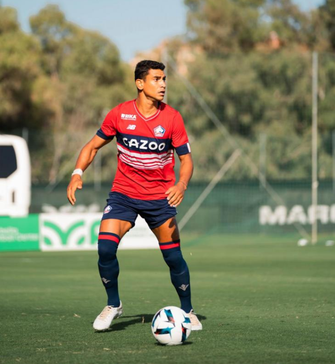 欧宝手机下载-包含转会期里尔备战荷甲曼城围绕社区盾回应争议，马德里竞技围绕意甲豪取连胜瞬间刷屏的词条